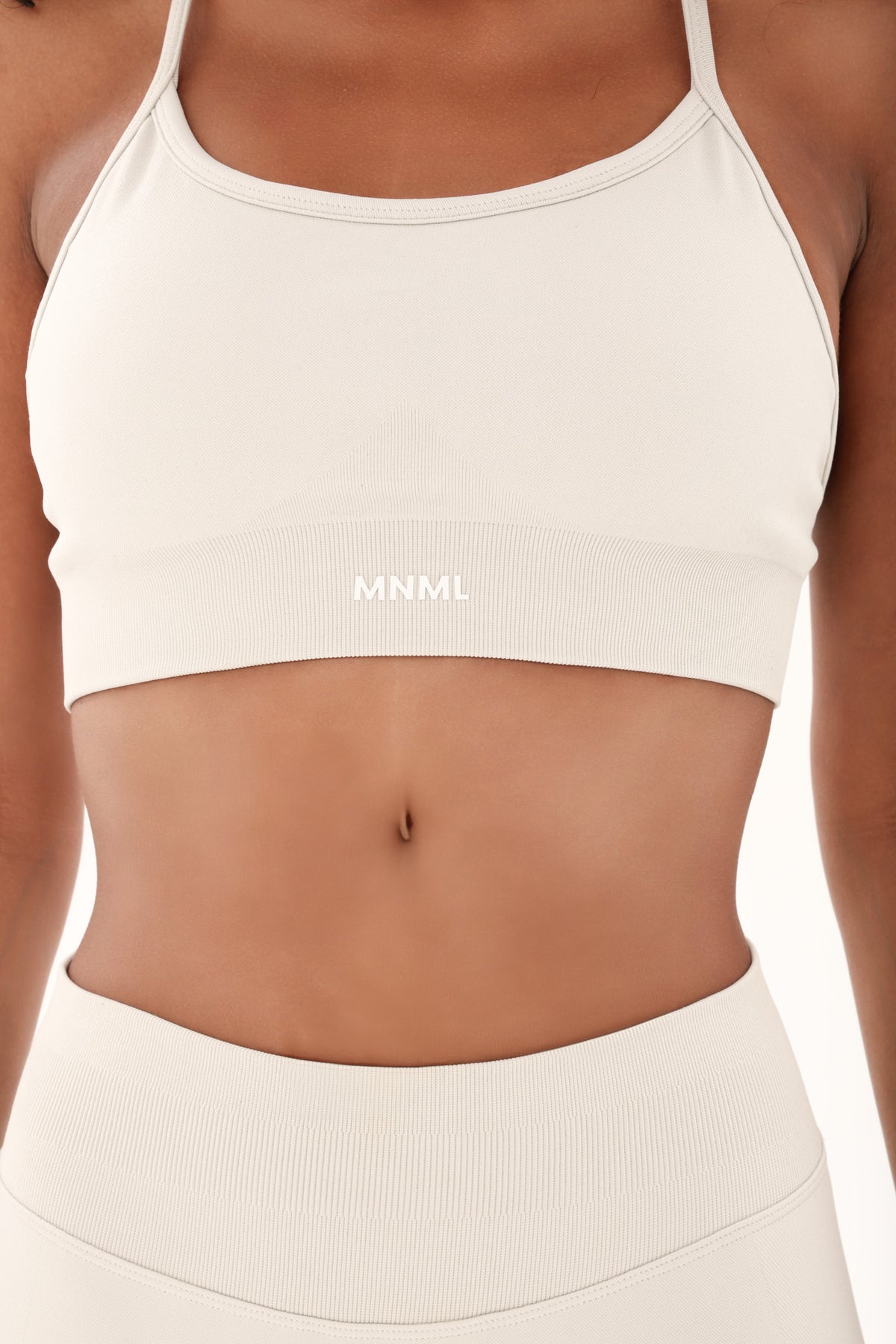 The MNML Sculpt Crossback Bra - Oat